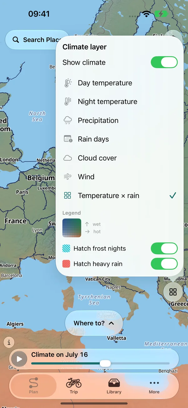 Menu dei livelli clima: temperatura diurna e notturna, precipitazioni, giorni di pioggia, nuvolosità, vento e temperatura × pioggia con legenda, più interruttori per tratteggiare le notti di gelo e le piogge intense
