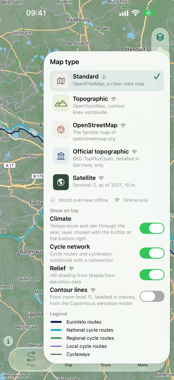 Map type sheet with standard, topographic, OpenStreetMap, official topographic, satellite and the switches climate, cycle network, relief and contour lines