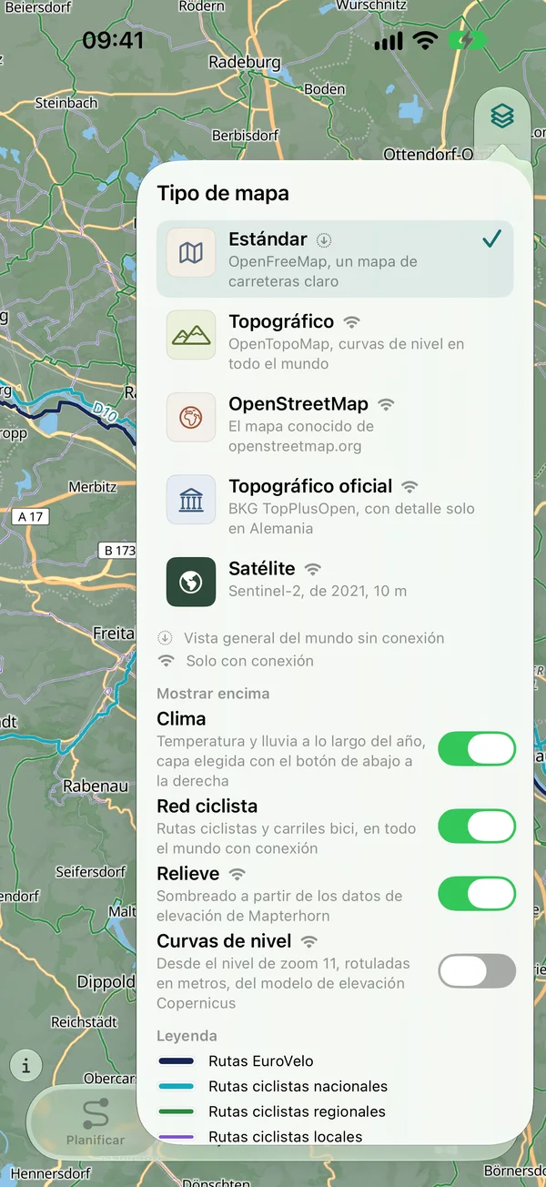 Hoja del tipo de mapa con Estándar, Topográfico, OpenStreetMap, Topográfico oficial, Satélite y los interruptores clima, red ciclista, relieve y curvas de nivel